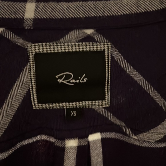 Rails Button Down - Picture 3 of 3